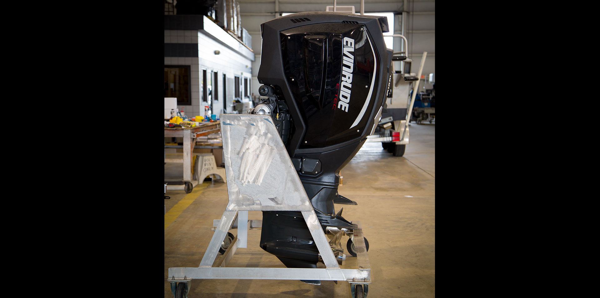 Up close evinrude outboards