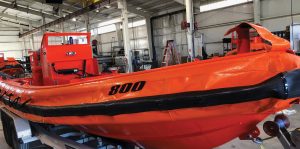 Adding an inflatable collar to an AM 800 boat